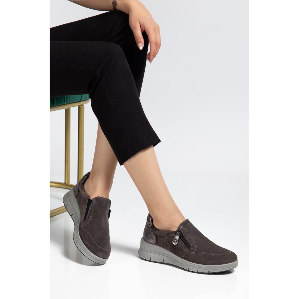 856151 GREY MAC ITALY  COMFORT