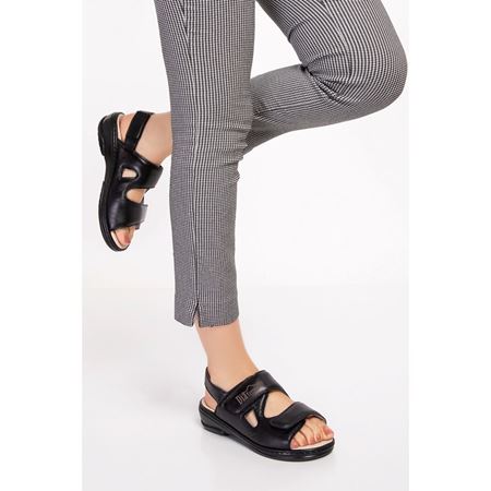 020 Siyah Tabanı Çıkabilen Hakiki Deri Diabetik  ve Ortopedik Sandalet