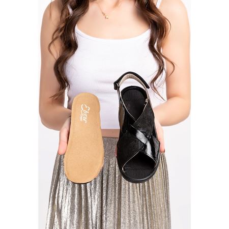 1365805 Siyah Tabanı Çıkabilen Hakiki Deri Ortopedik Mantar Tabanlı Sandalet