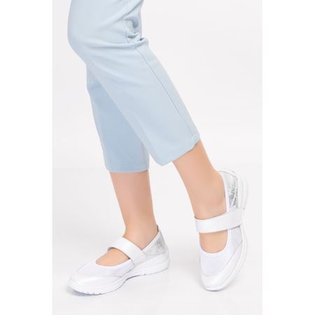 BOSTON Beyaz Halluks Valgus Bunyon Kemik Çıkınıtısına Uygun Esnek Taban